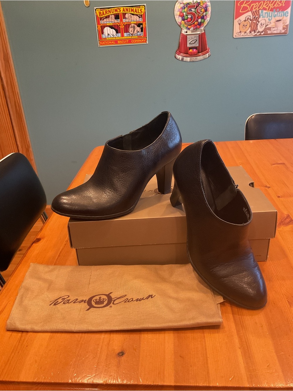 BORN CROWN ASHEN BOOTIES WOMENS SZ 8 BLACK GENUINE LEATHER ZIP DUST BAG BOXED